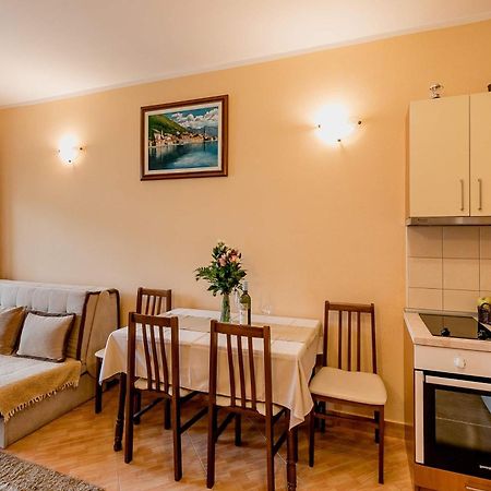 Apartments Gudelj Kamenari Extérieur photo