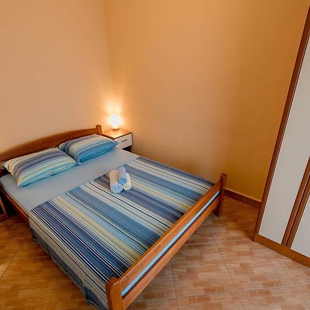Apartments Gudelj Kamenari Extérieur photo
