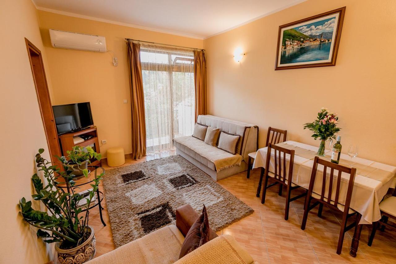 Apartments Gudelj Kamenari Extérieur photo