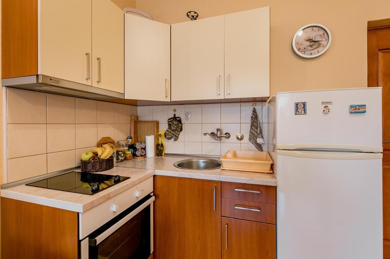 Apartments Gudelj Kamenari Extérieur photo