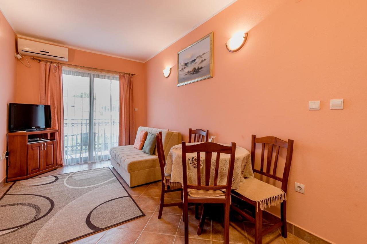 Apartments Gudelj Kamenari Extérieur photo