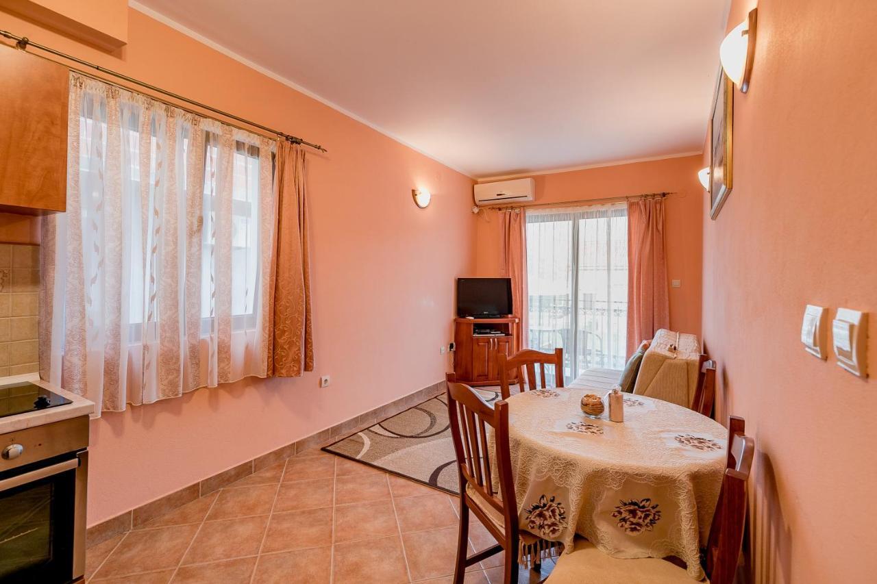 Apartments Gudelj Kamenari Extérieur photo