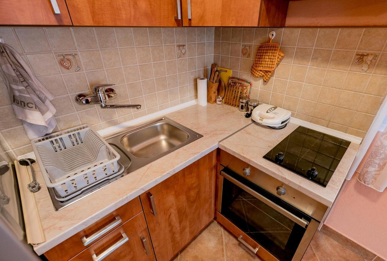 Apartments Gudelj Kamenari Extérieur photo