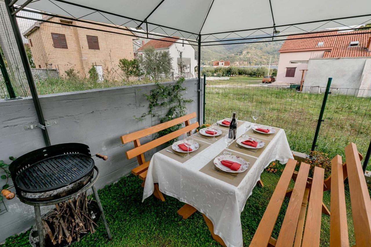 Apartments Gudelj Kamenari Extérieur photo