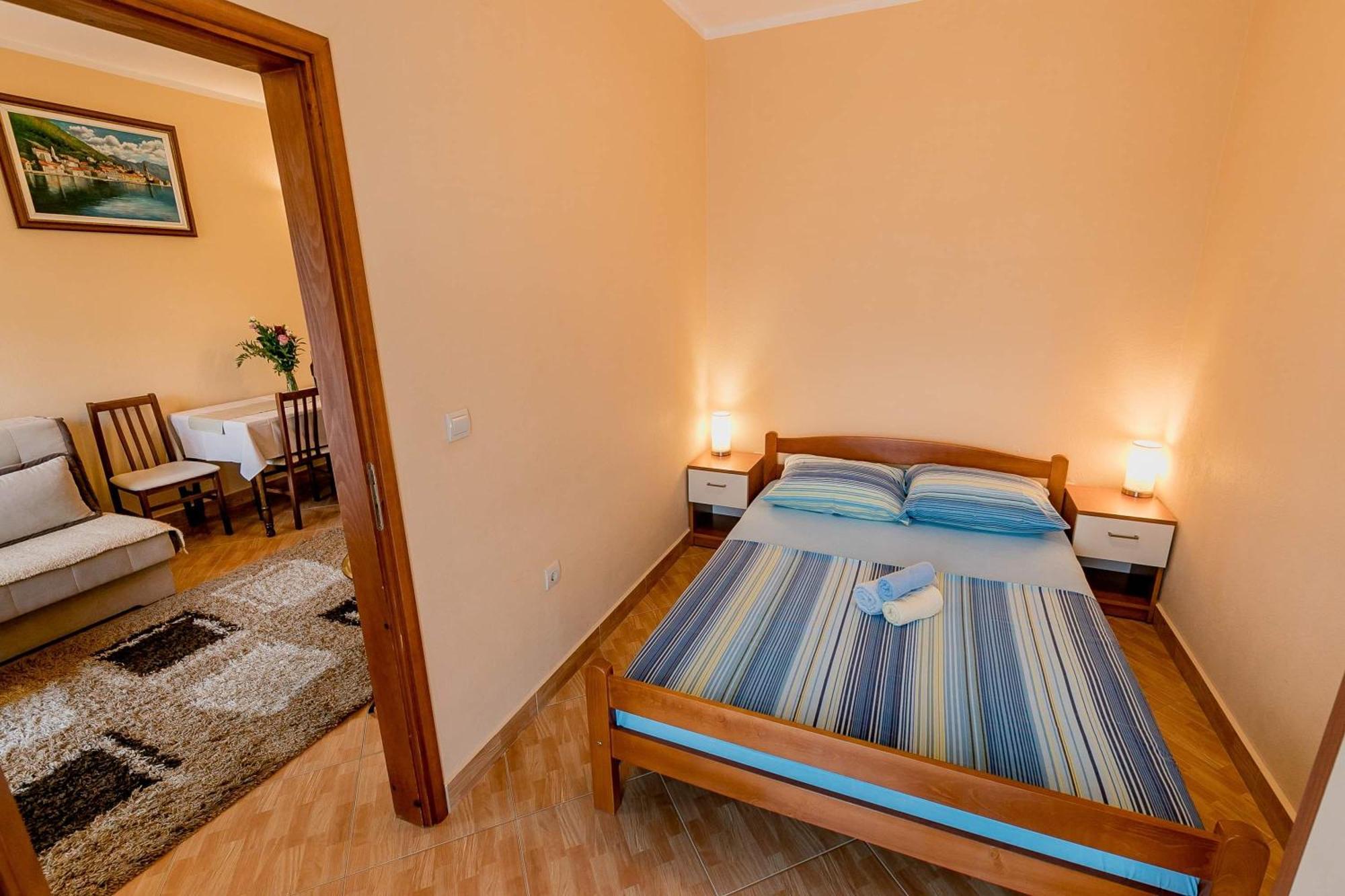 Apartments Gudelj Kamenari Extérieur photo