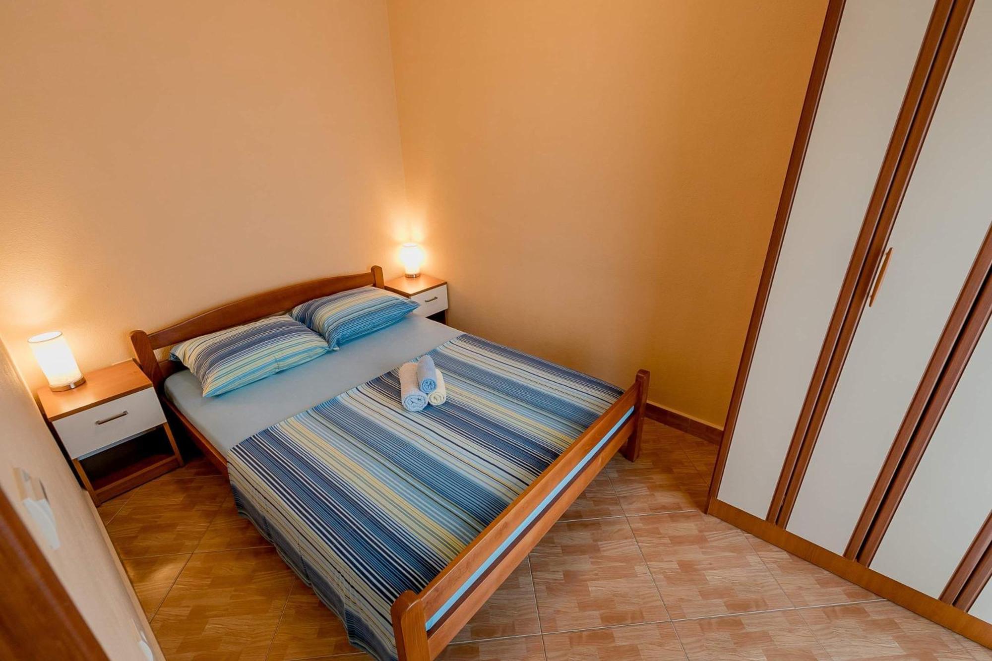 Apartments Gudelj Kamenari Extérieur photo