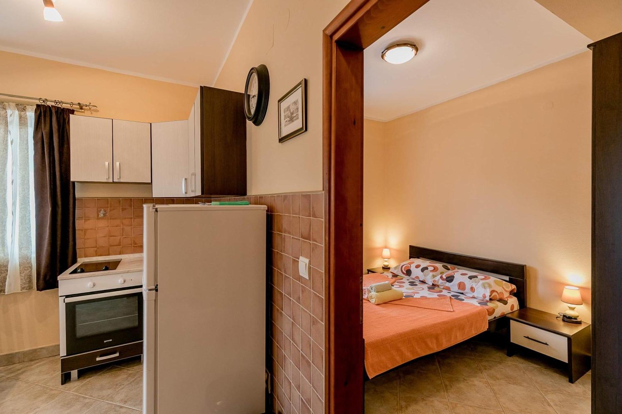 Apartments Gudelj Kamenari Extérieur photo