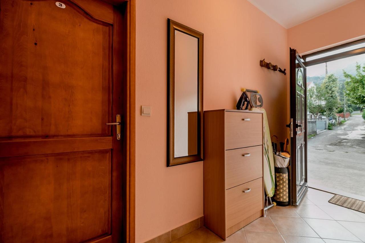 Apartments Gudelj Kamenari Extérieur photo
